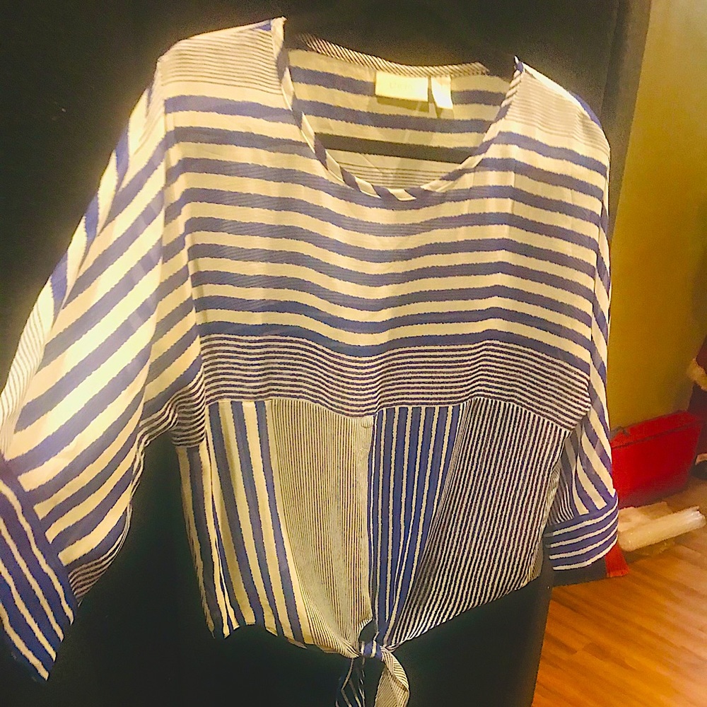 Chico’s size 1 top